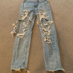 american eagle ripped mom jeans